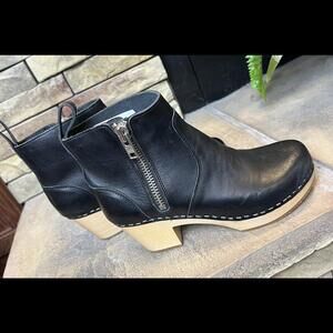 Swedish Hasbeens Zip It Emy Clog boots size 38 Black